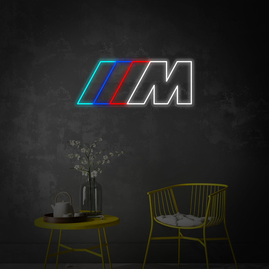"M Logo, Garagendekoration" Neonschild