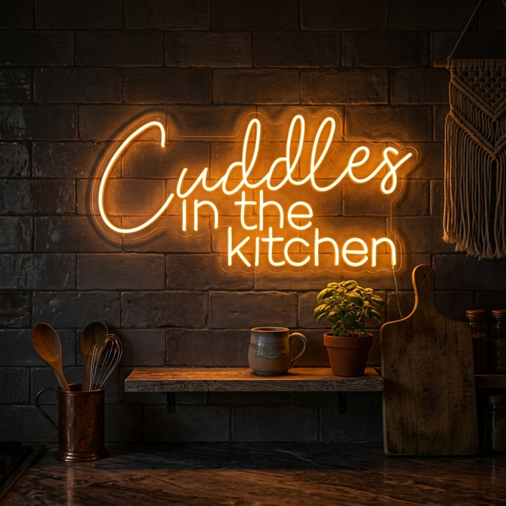 "Cuddles in the Kitchen" Neonschrift