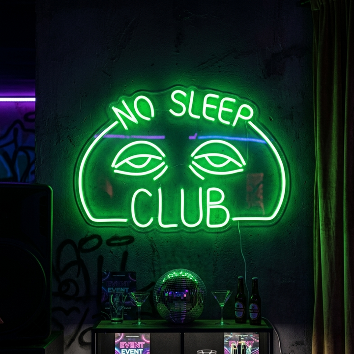 "No Sleep Club" Neonschrift