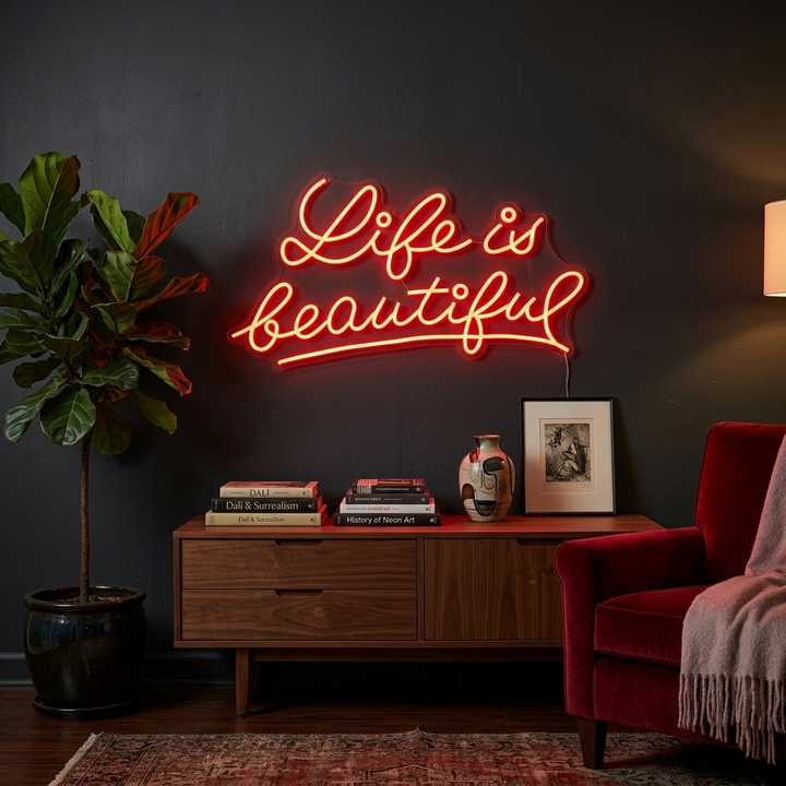 "Life is Beautiful" Neonschrift