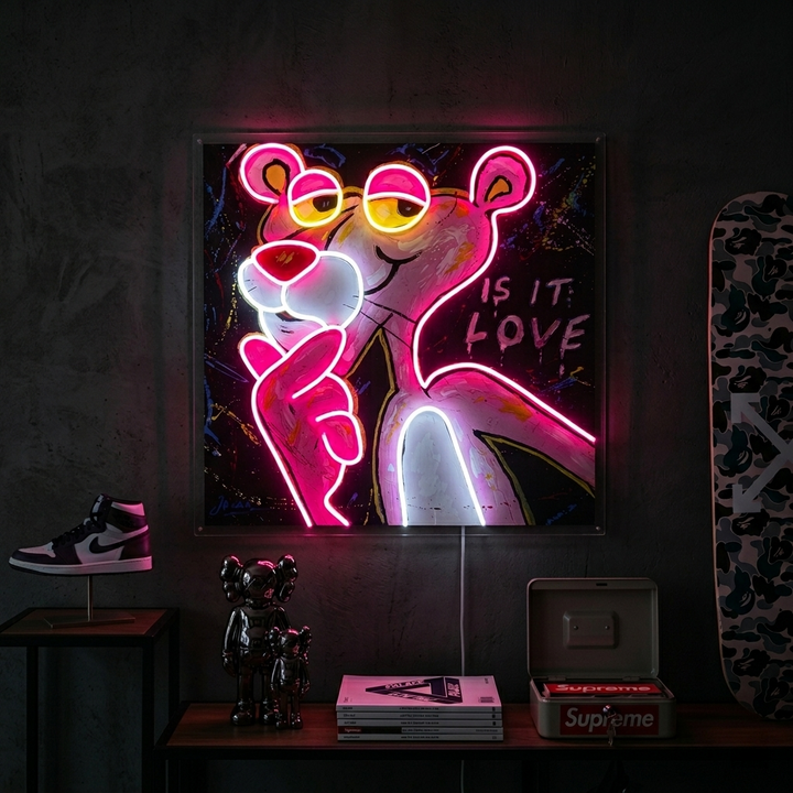 "Pink Think Panther, ist es Liebe" UV-bedruckt LED-Neonschild
