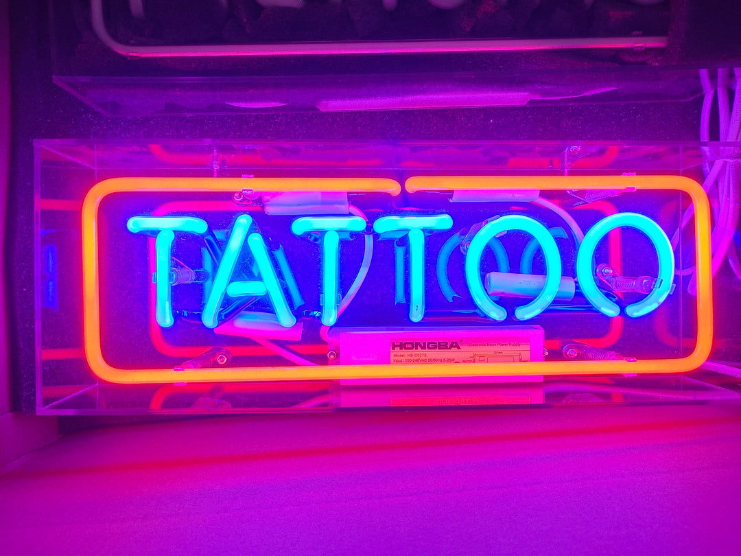 "Tattoo" Acrylbox Neonschrift, Glas Neonschrift, Tisch Neonschrift