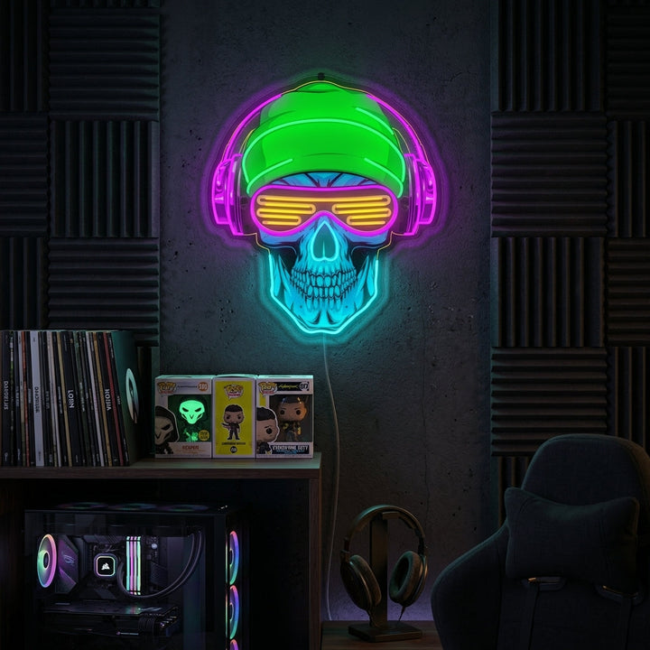 "Totenkopf mit Kopfhörern" Neonschild