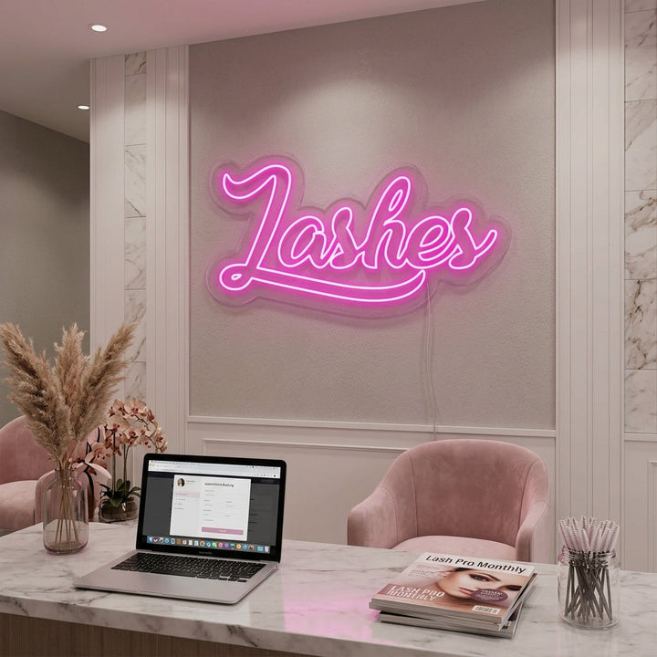 "Lashes" Neonschrift