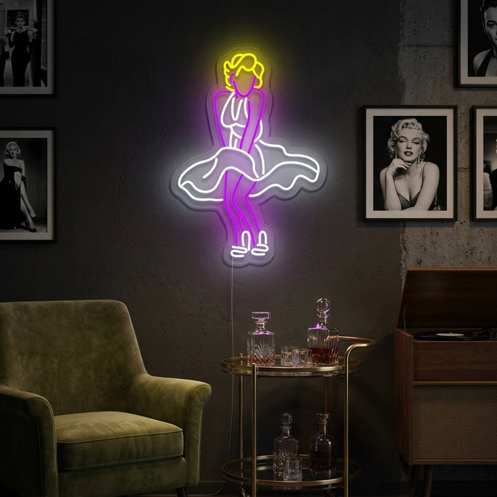 "Tanzendes Mädchen Im Fliegenden Rock" Neonschrift