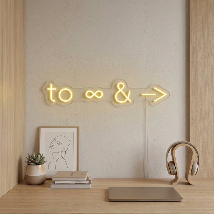 "TO unendlich & jenseits" Neonschrift