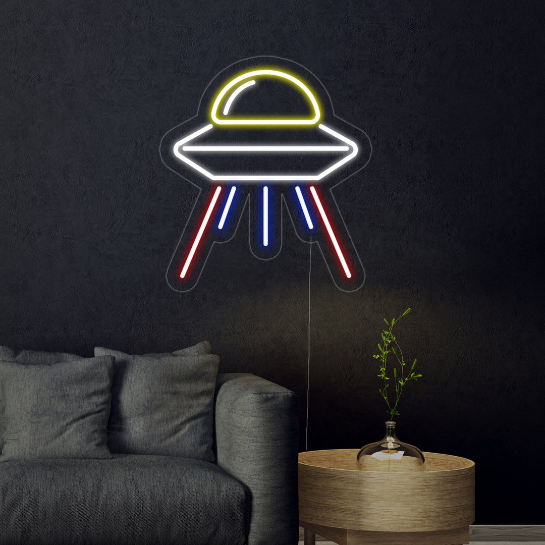 "Außerirdisches Raumschiff" Neonschrift