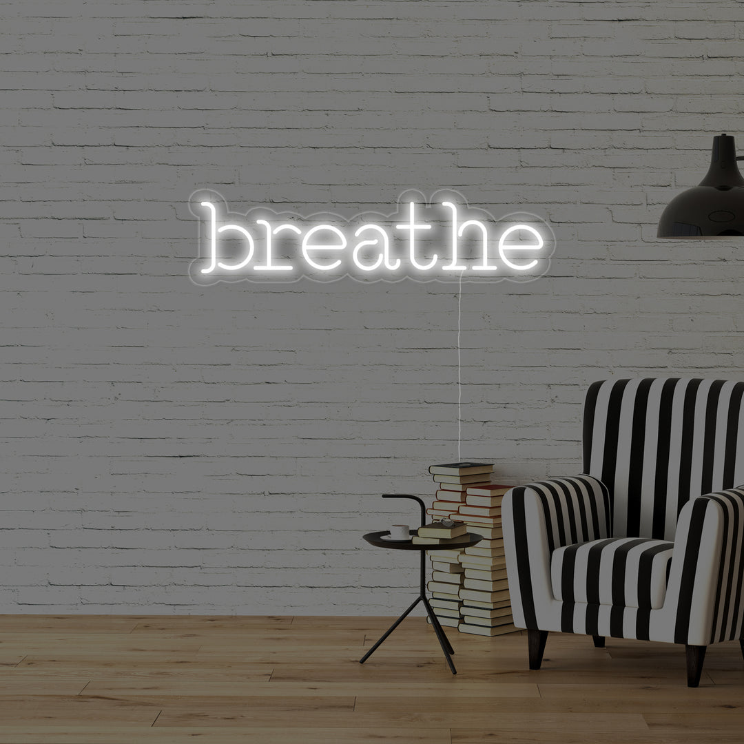 "Breathe" Neonschrift