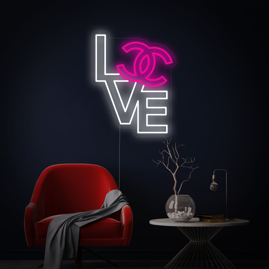 "CC Love" Neonschrift