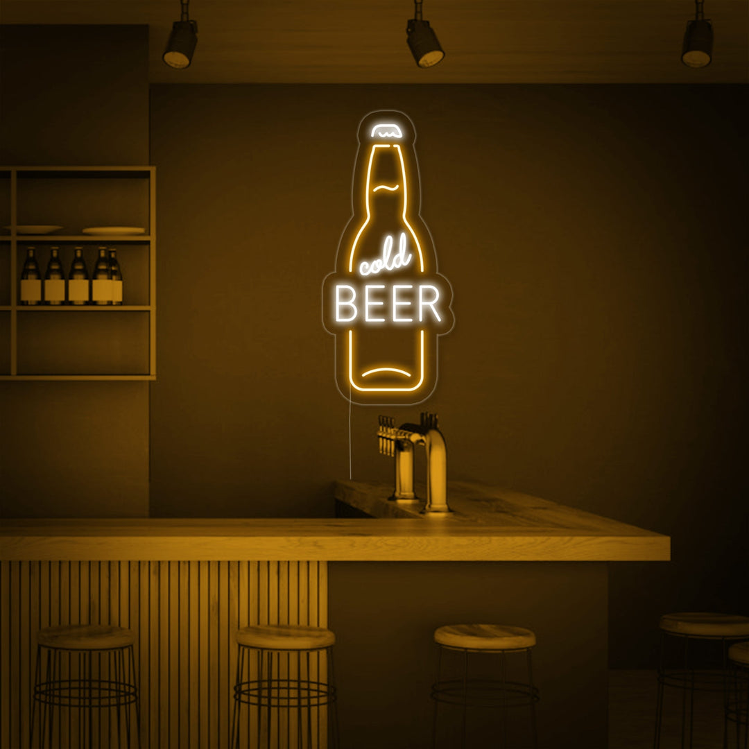"Cold Beer Bierflasche Bar" Neonschrift