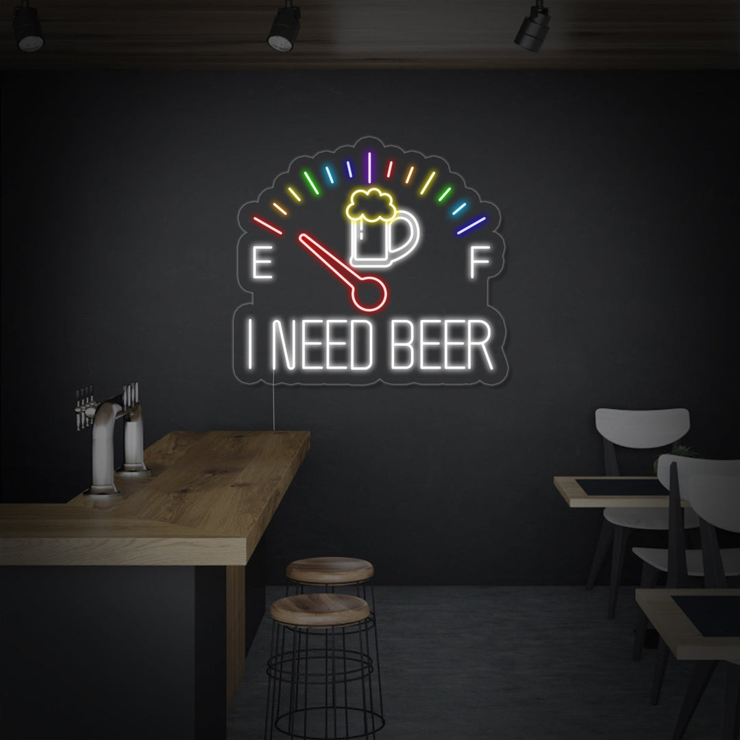 "I Need Beer Uhr" Neonschrift