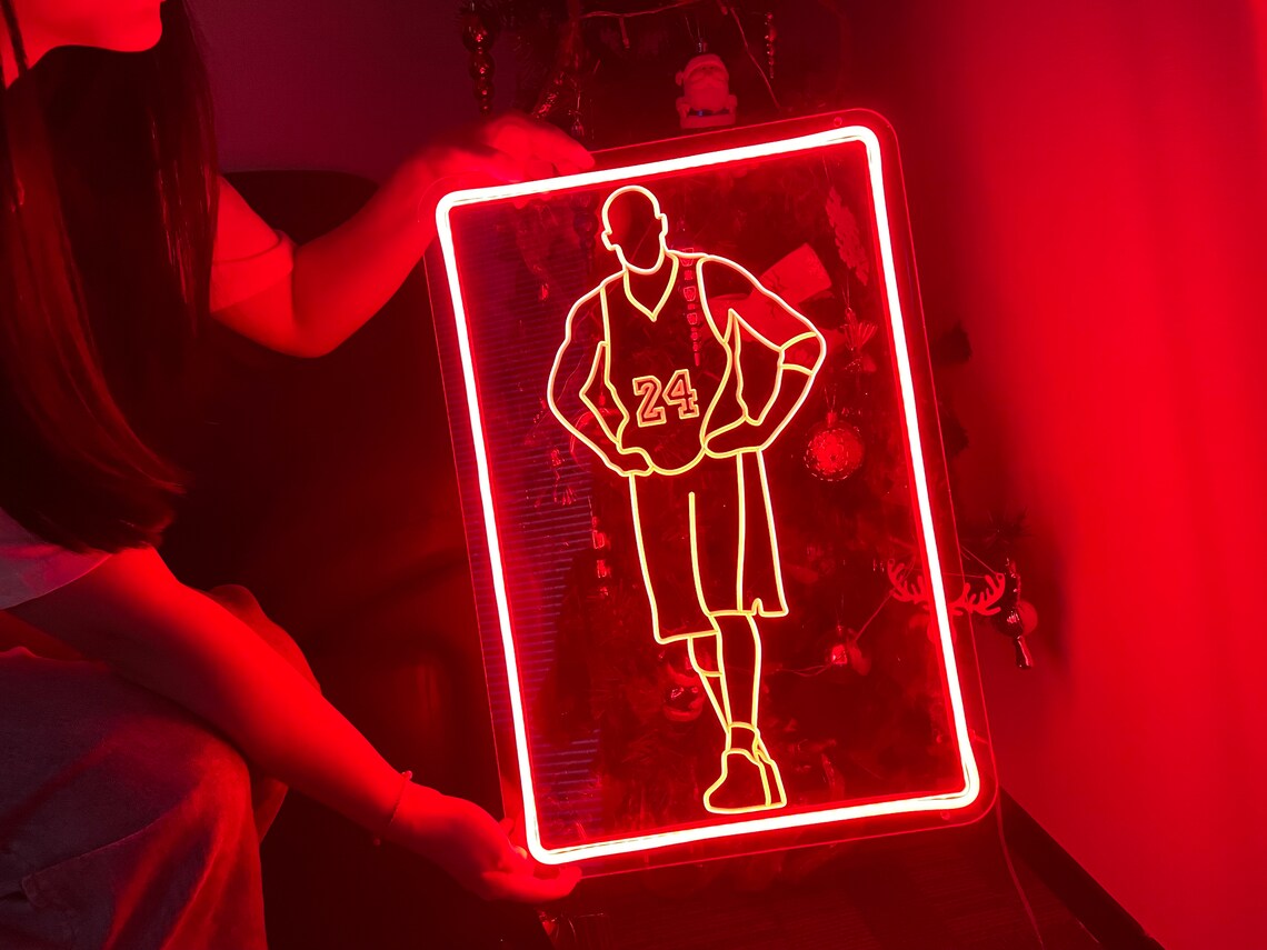 "Basketball Spieler 24" Mini-Neonschild