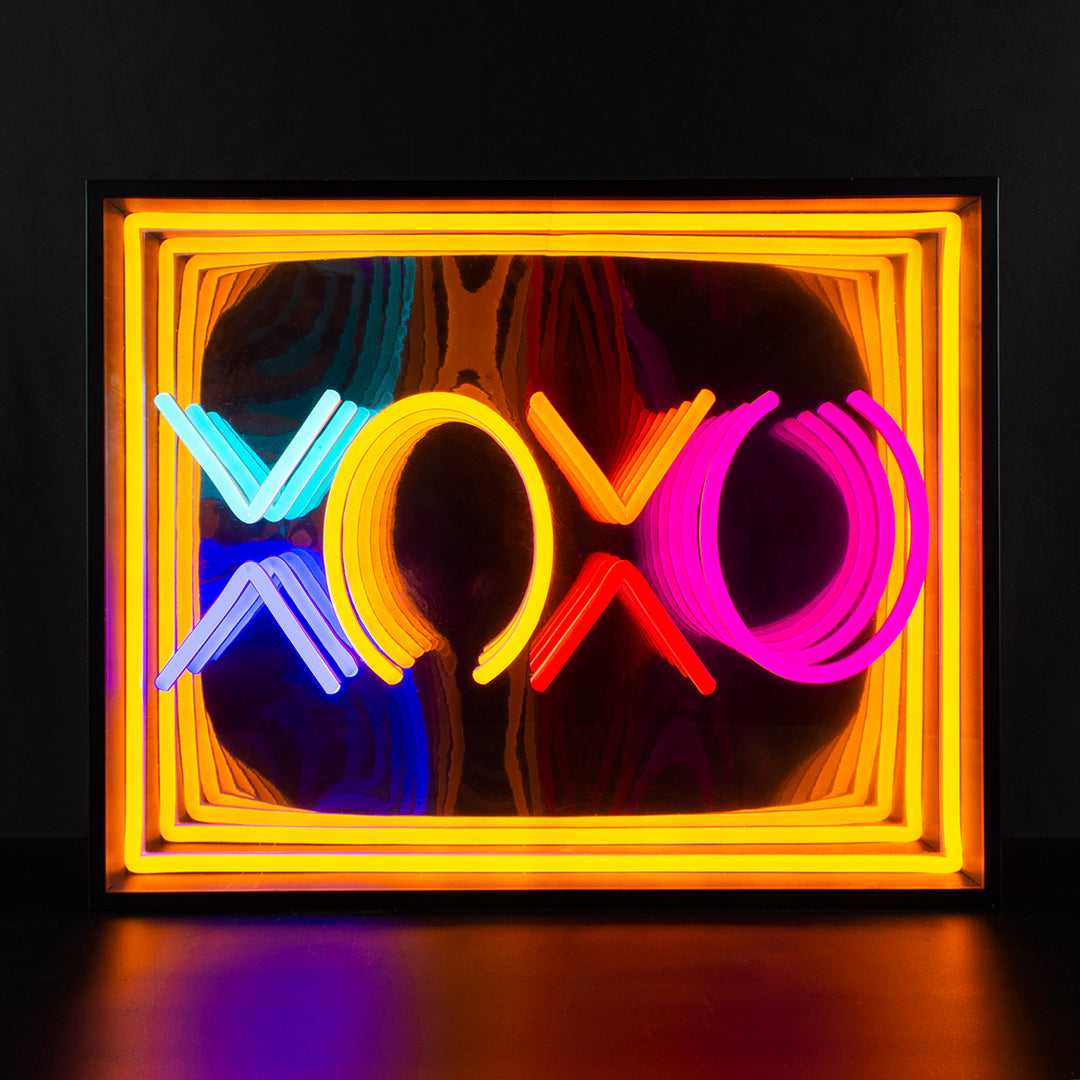 "XOXO" 3D Infinity LED Neonschrift