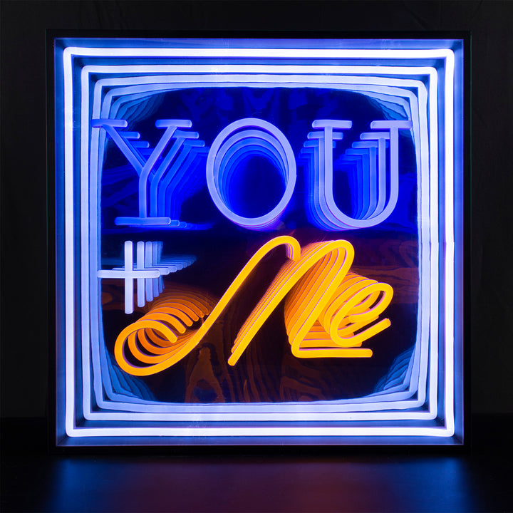 "You + Me" 3D Unendlichkeits LED Neonschrift