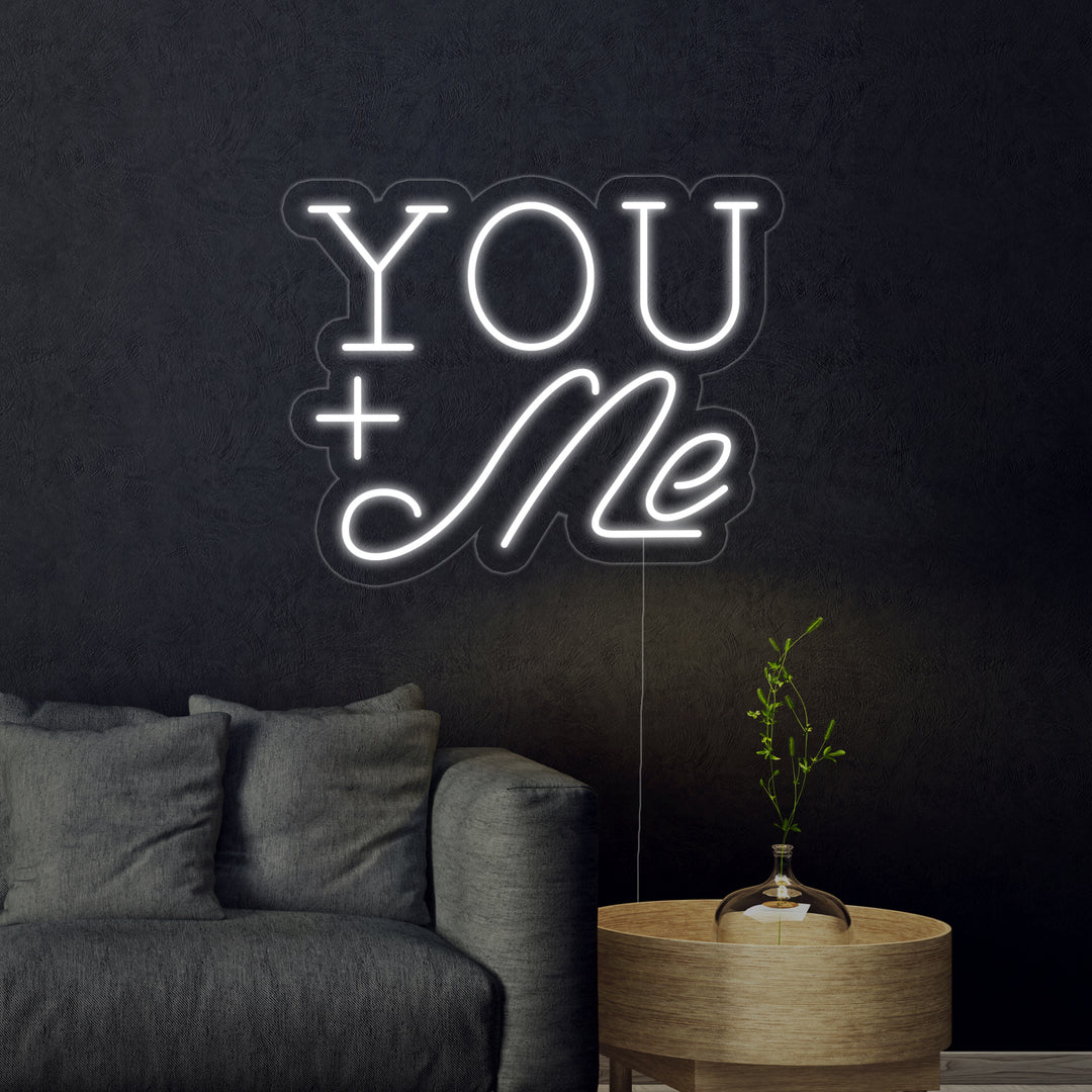 "You + Me" Neonschrift
